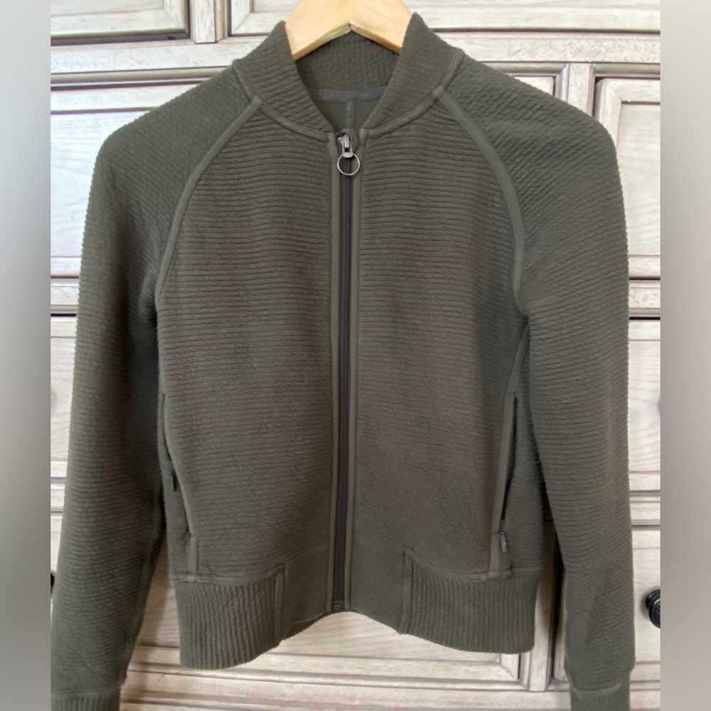 Lululemon zip up jacket